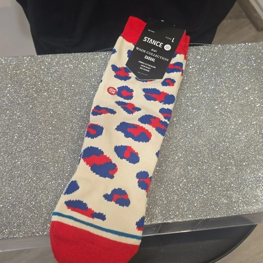 Stance bold red